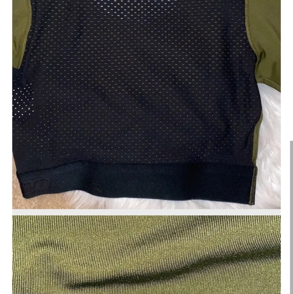 Nike crop top - Picture 3 of 3